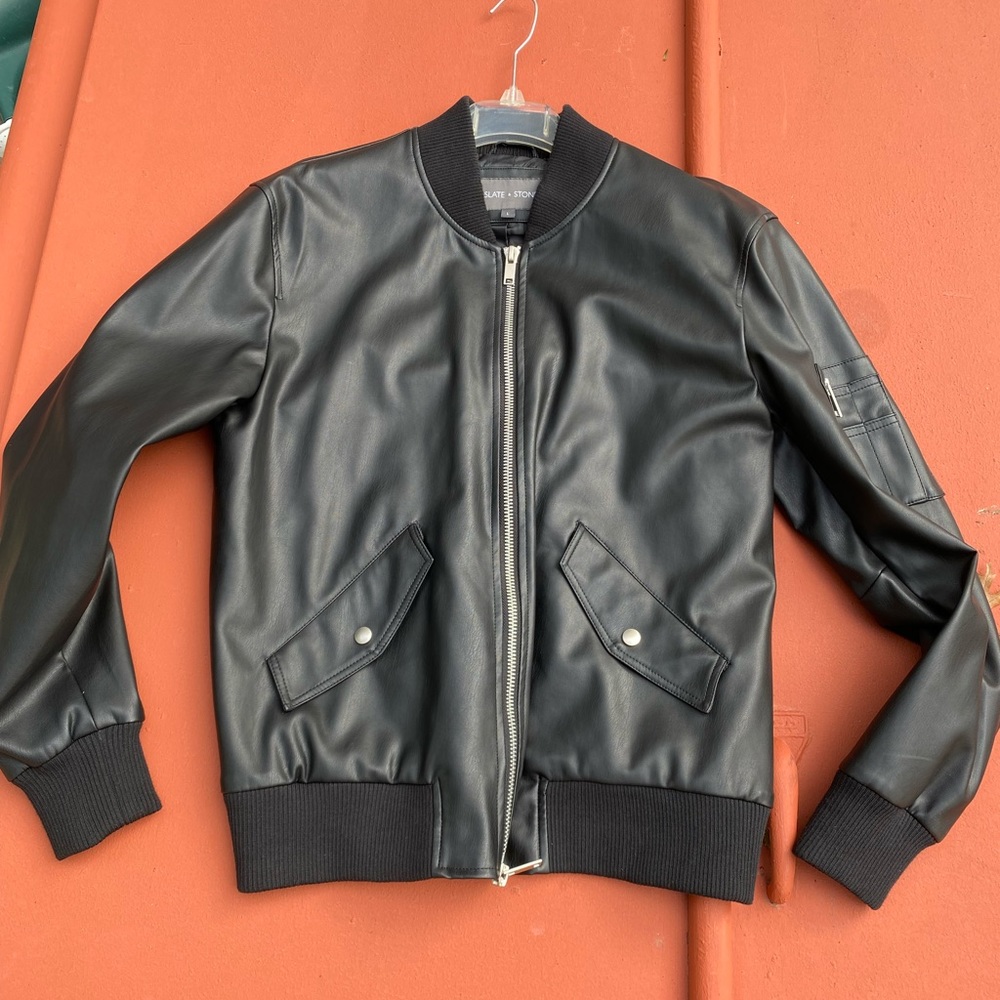 Men brand new jacket without tag size L